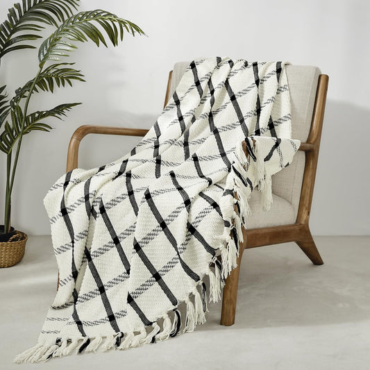 CREVENT Farmhouse Rust Chenille Throw Blanket for Couch Sofa Chair Bed Home Decoration, Soft Warm Cozy Knit Blanket for Spring (50''X60'' Black)